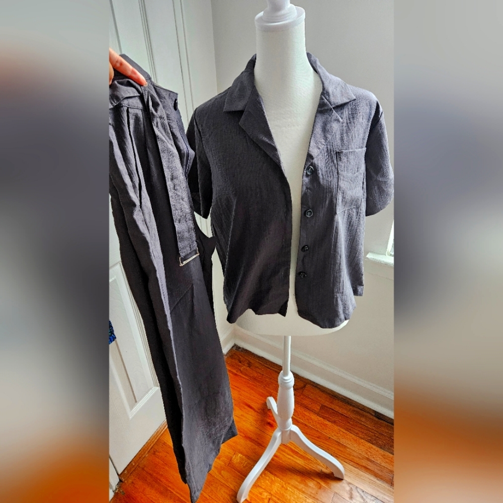 Gray Short Sleeve Pant Set in XS